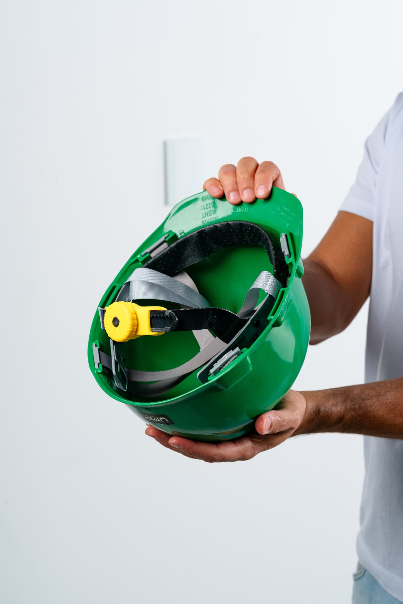 Distribuidores e varejo técnico